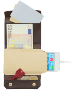 iPhoneも入る財布